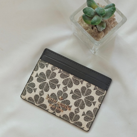 NEW Kate Spade Spade Flower Star Toss Small Slim Card Holder Black KI371 $89 - Picture 1 of 3